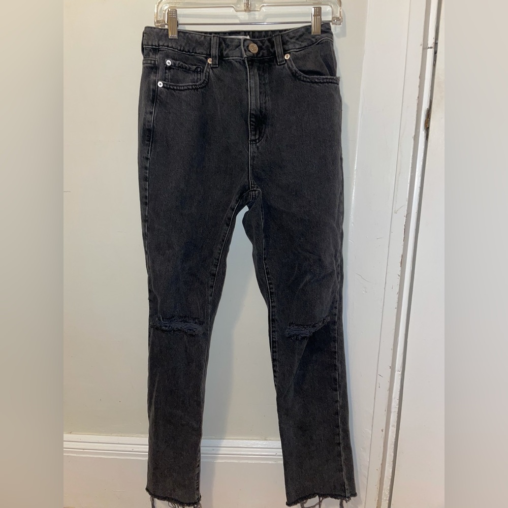 Mom Jeans ! Ripped. Never worn!